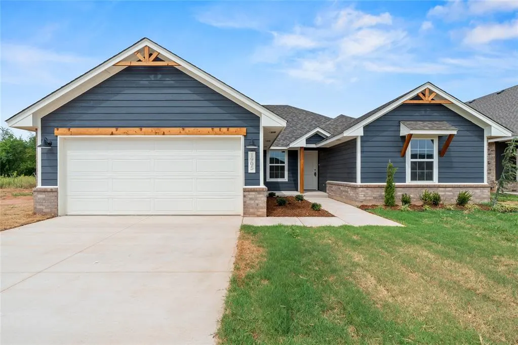 Front exterior — 1905 Long Cove Avenue, Yukon, OK 73099