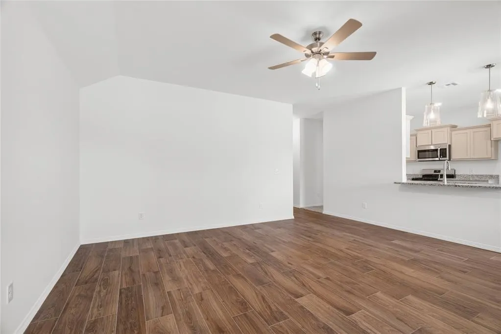 Photo 8 — 1905 Long Cove Avenue, Yukon, OK 73099