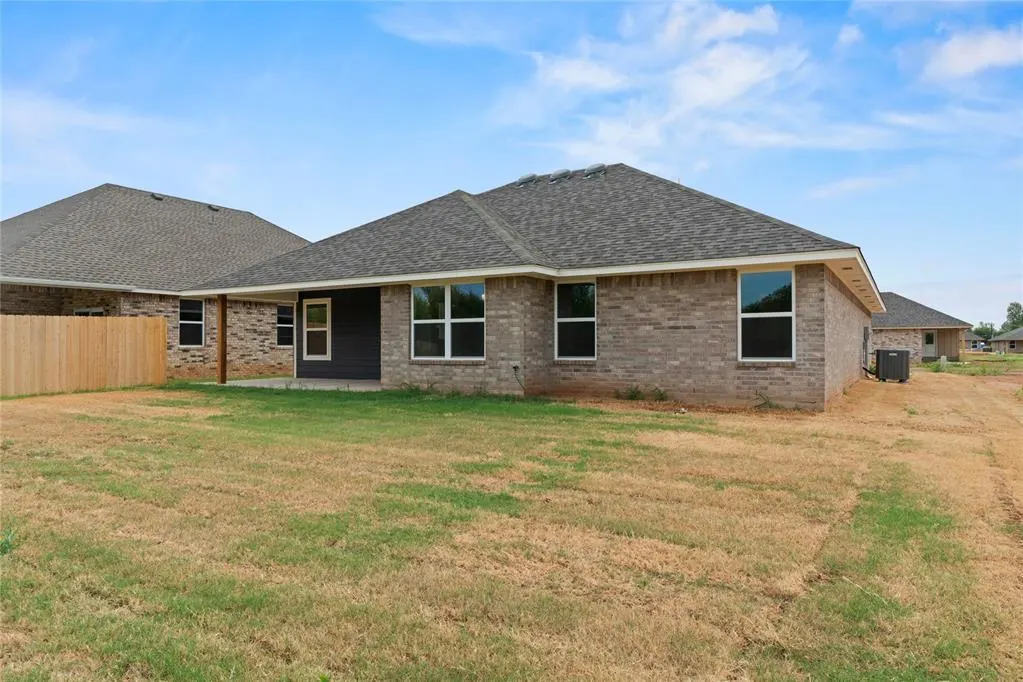 Photo 32 — 1905 Long Cove Avenue, Yukon, OK 73099