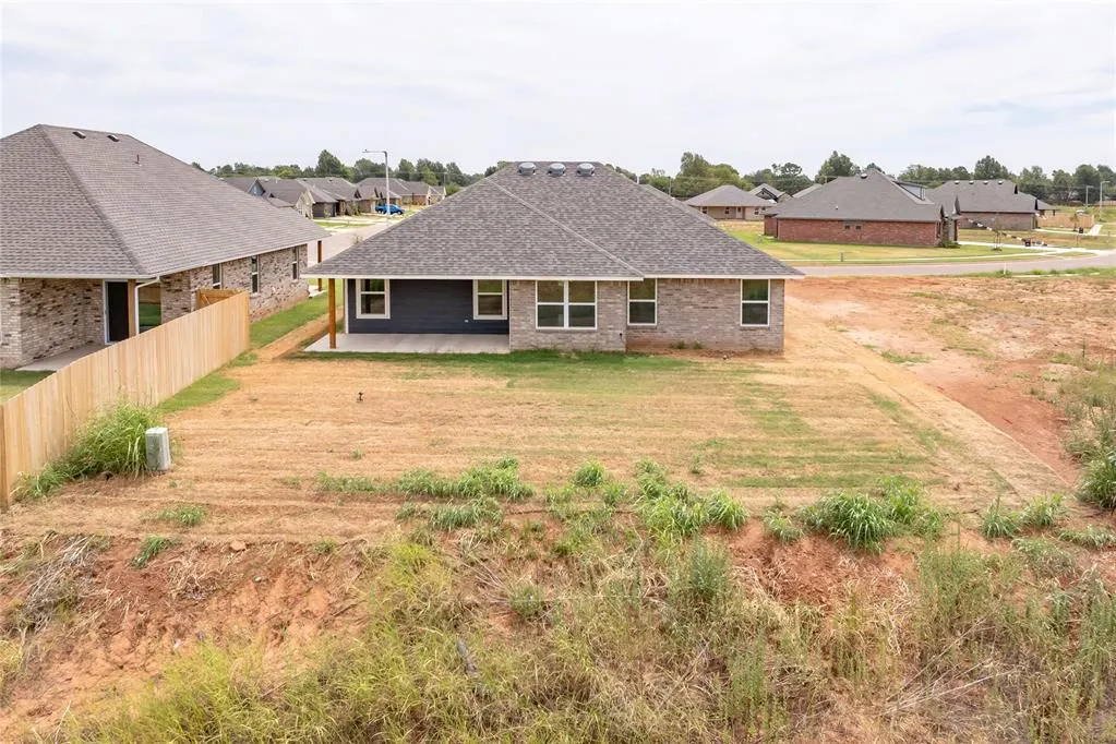 Photo 36 — 1905 Long Cove Avenue, Yukon, OK 73099