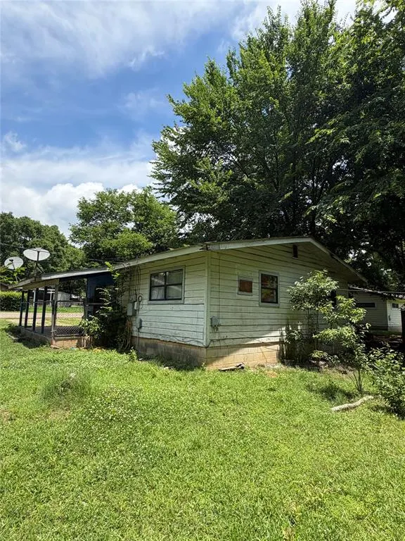 Photo 3 — 205 Tanglewood Street, Broken Bow, OK 74728