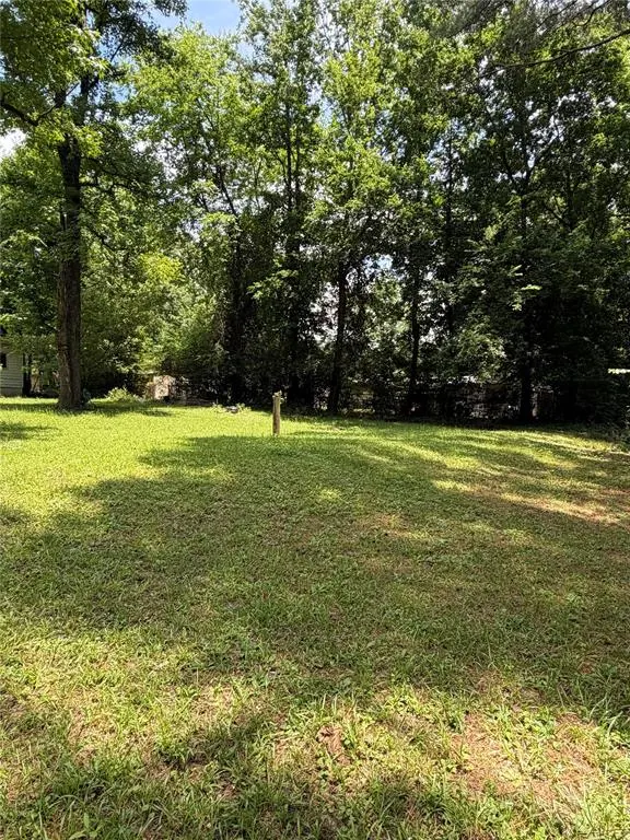 Photo 6 — 205 Tanglewood Street, Broken Bow, OK 74728