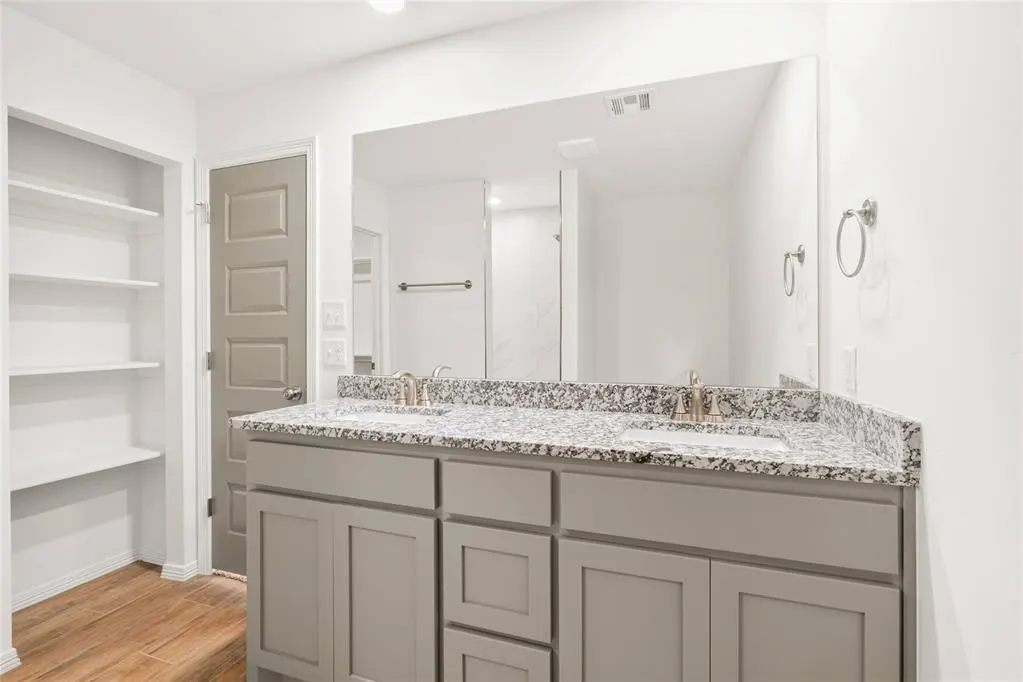 Photo 17 — 10641 SW 18th Street, Yukon, OK 73099