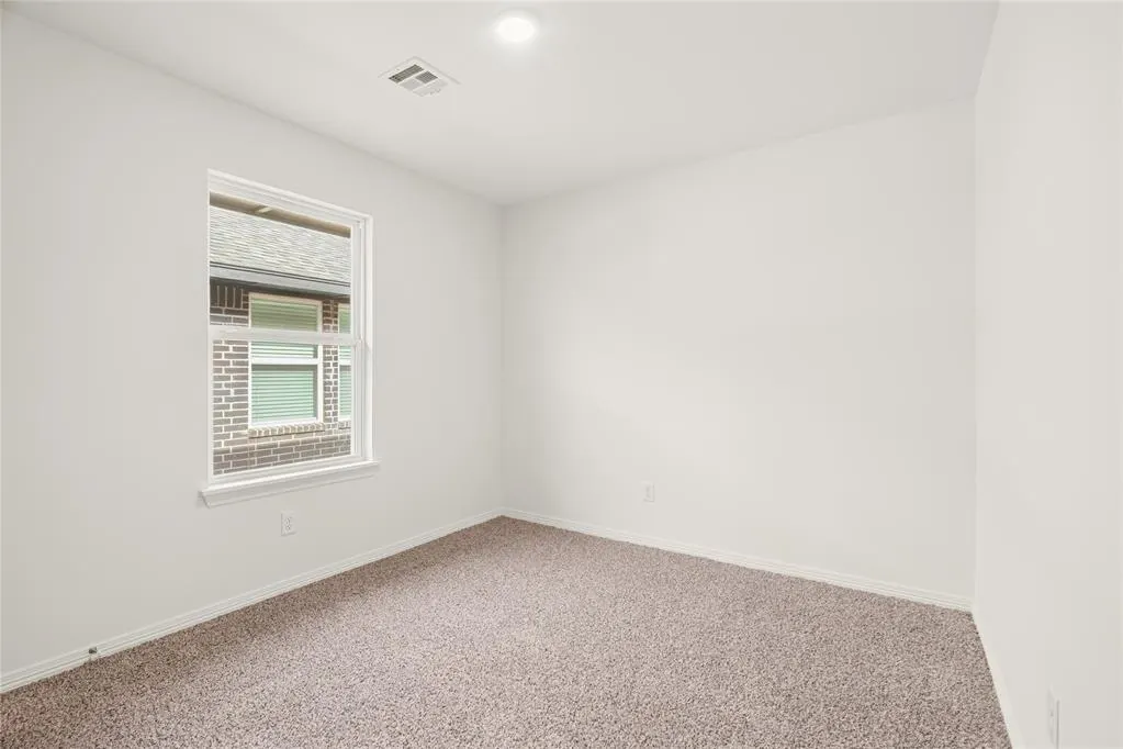 Photo 21 — 10641 SW 18th Street, Yukon, OK 73099