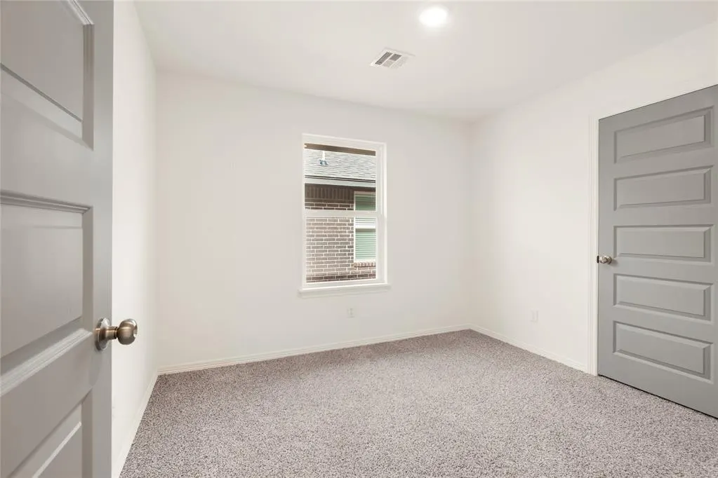 Photo 22 — 10641 SW 18th Street, Yukon, OK 73099
