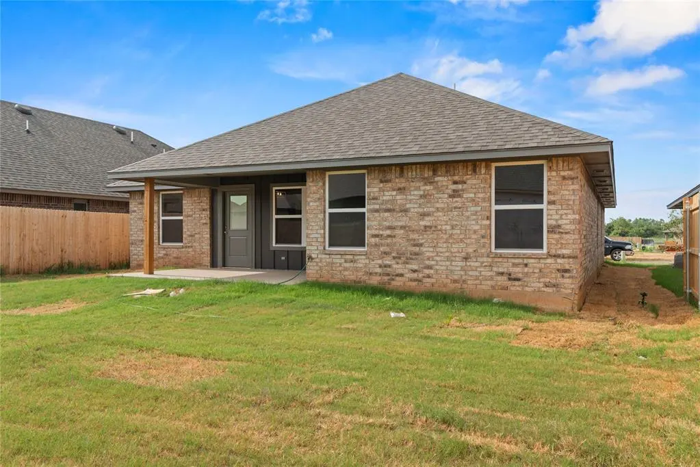 Photo 30 — 10641 SW 18th Street, Yukon, OK 73099