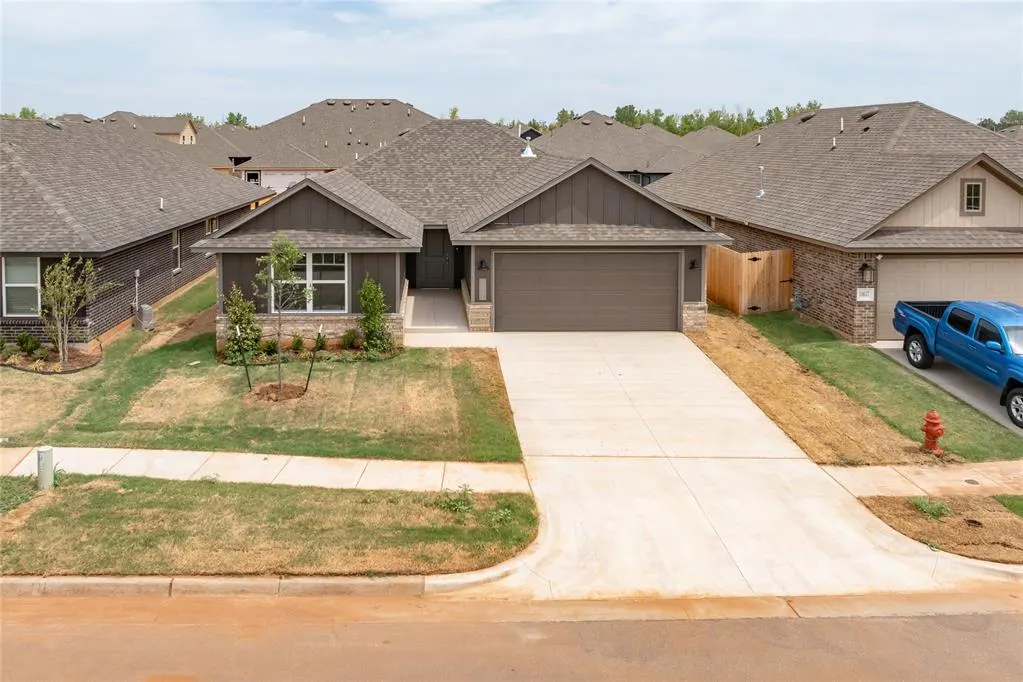 Photo 32 — 10641 SW 18th Street, Yukon, OK 73099