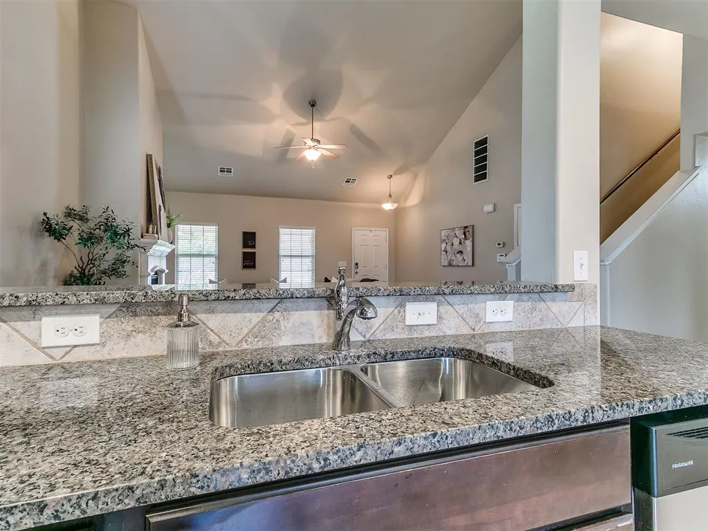 Photo 17 — 14825 Slippery Falls Circle, Oklahoma City, OK 73142