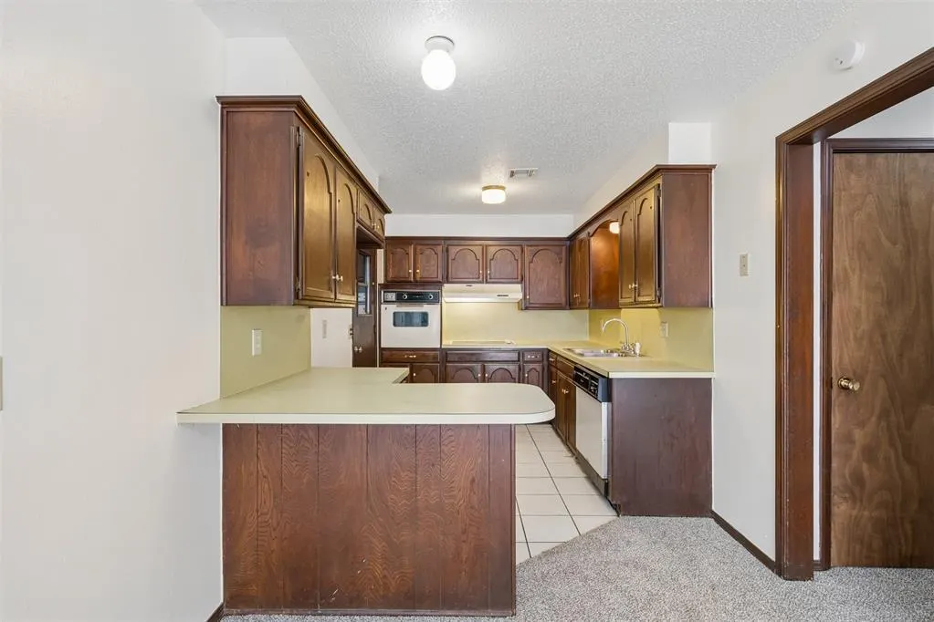Photo 14 — 603 N Whispering Oak Road, Oklahoma City, OK 73127