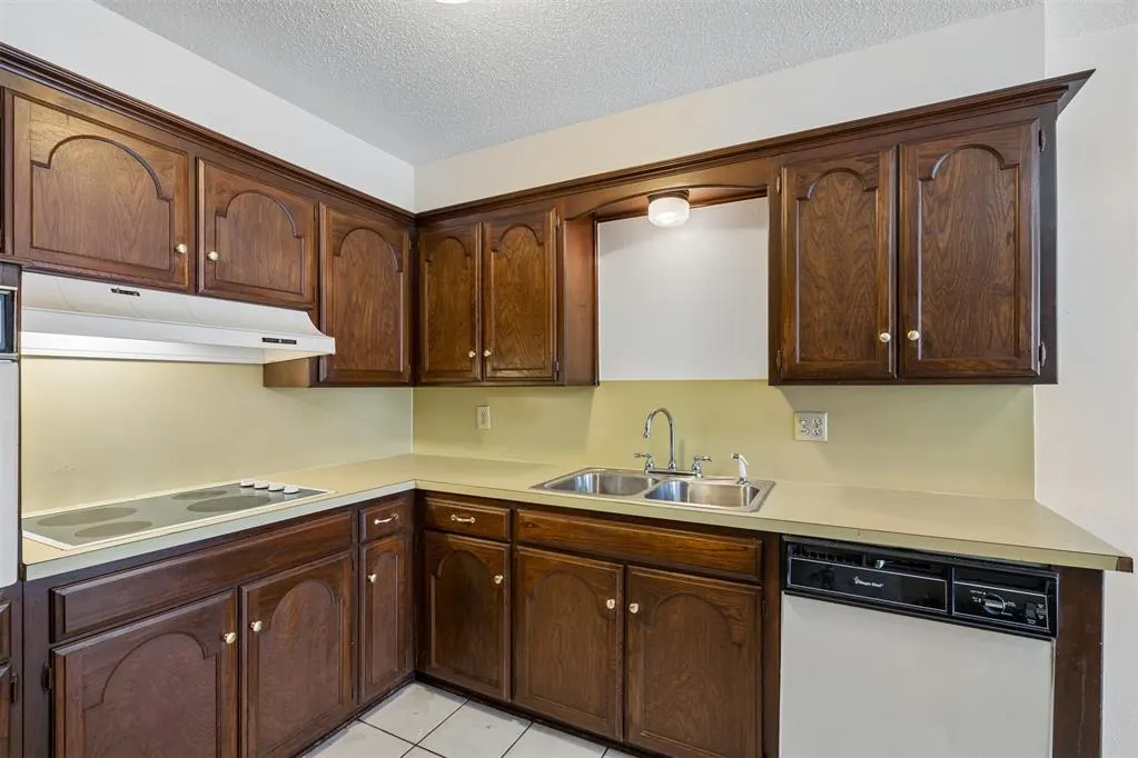 Photo 15 — 603 N Whispering Oak Road, Oklahoma City, OK 73127