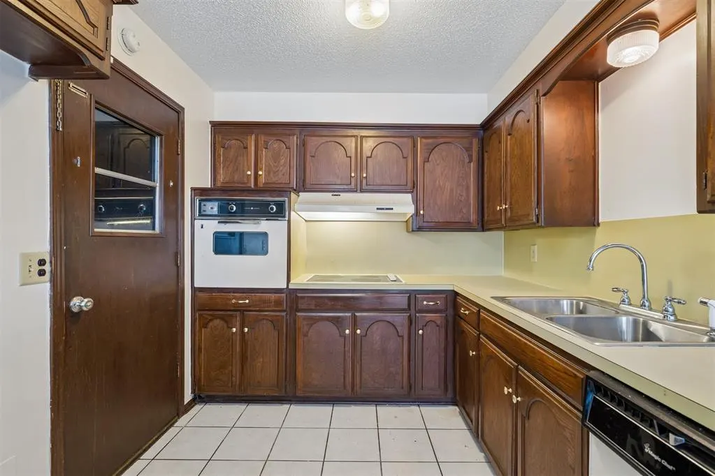 Photo 16 — 603 N Whispering Oak Road, Oklahoma City, OK 73127
