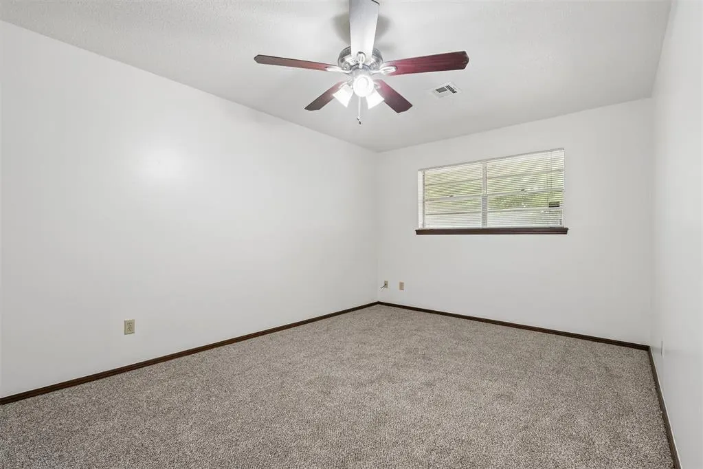 Photo 19 — 603 N Whispering Oak Road, Oklahoma City, OK 73127