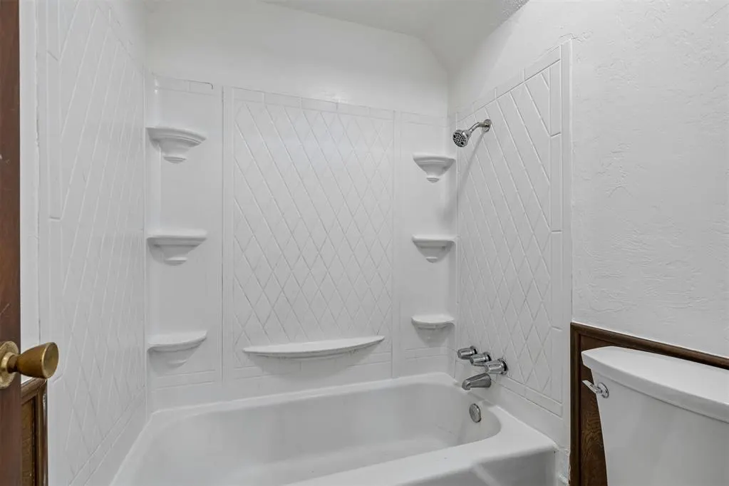 Photo 23 — 603 N Whispering Oak Road, Oklahoma City, OK 73127