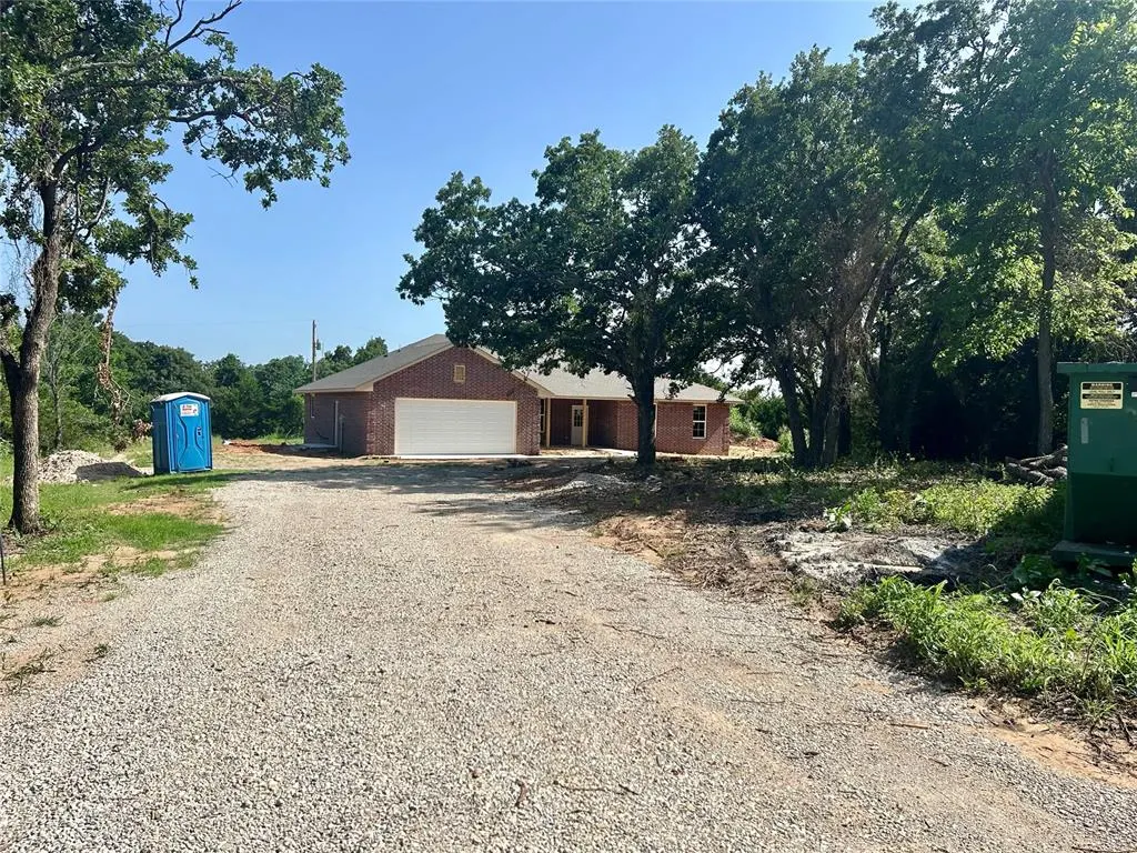 Photo 2 — 2465 Gina Court, Guthrie, OK 73044