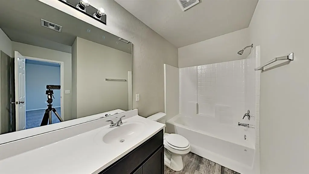 Photo 10 — 11520 NW 97th Street, Yukon, OK 73099