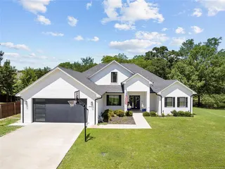 Sold home at 1223 Buckingham Drive