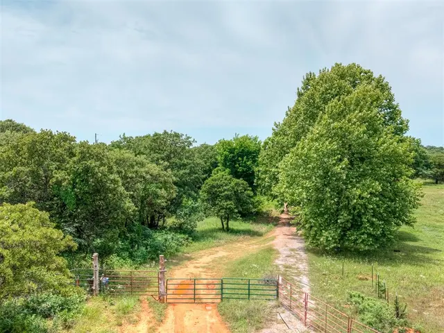 Photo 2 — 16301 N Indian Meridian Road, Jones, OK 73049