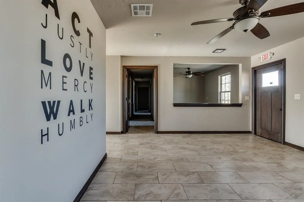 Photo 8 — 16758 NE 23rd Street, Choctaw, OK 73020