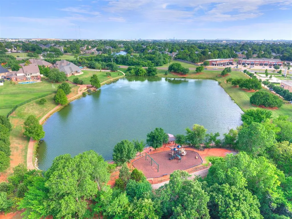 Photo 12 — 15212 Grayson Drive, Edmond, OK 73013