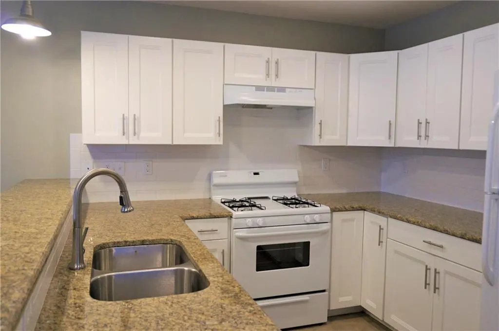 Photo 8 — 1715 NW 14th Street, Oklahoma City, OK 73106