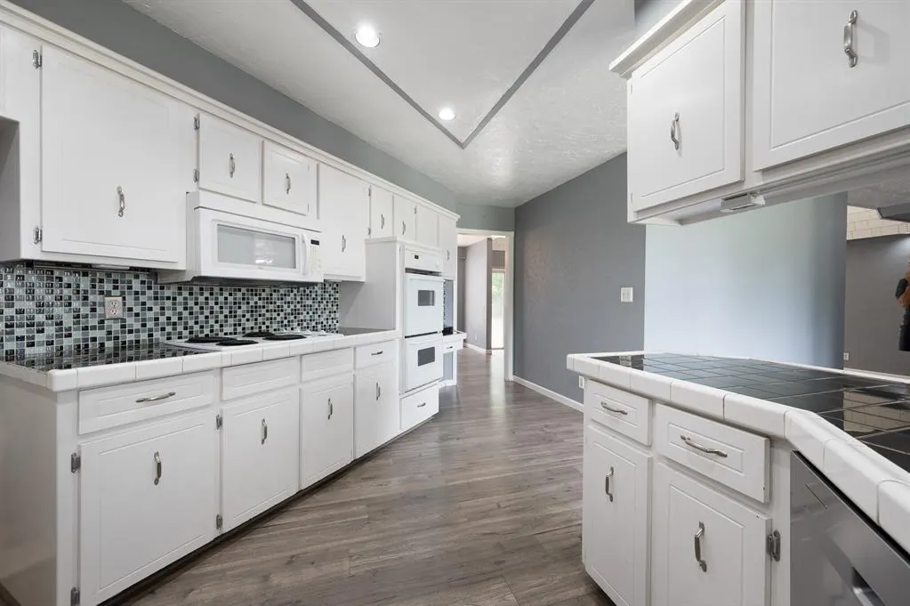 Photo 24 — 1305 Quail Hollow Drive, Norman, OK 73072