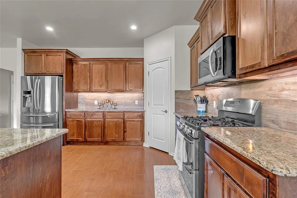Photo 9 — 13640 Ridge View Lane, Edmond, OK 73025