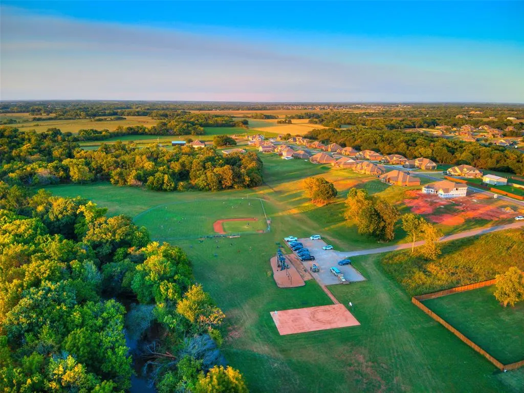 Photo 34 — 13640 Ridge View Lane, Edmond, OK 73025
