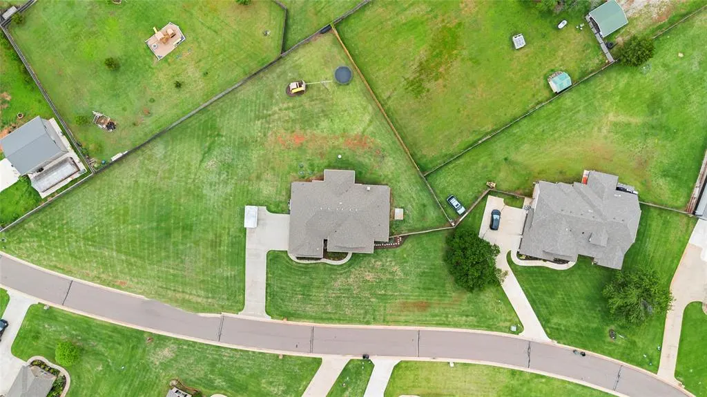 Photo 39 — 13640 Ridge View Lane, Edmond, OK 73025
