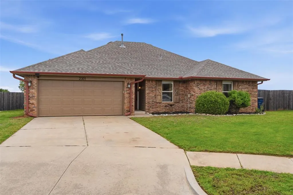 Photo 3 — 2301 NW 176th Street, Edmond, OK 73012