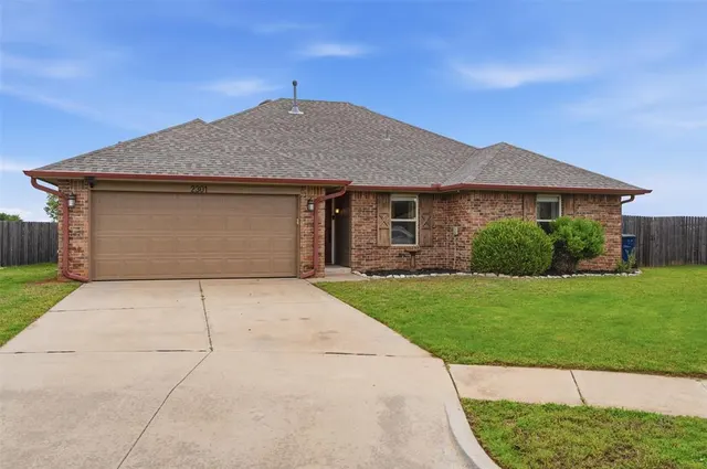 Photo 3 — 2301 NW 176th Street, Edmond, OK 73012