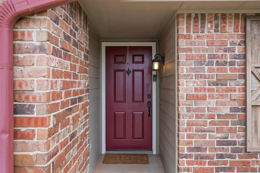 Photo 4 — 2301 NW 176th Street, Edmond, OK 73012