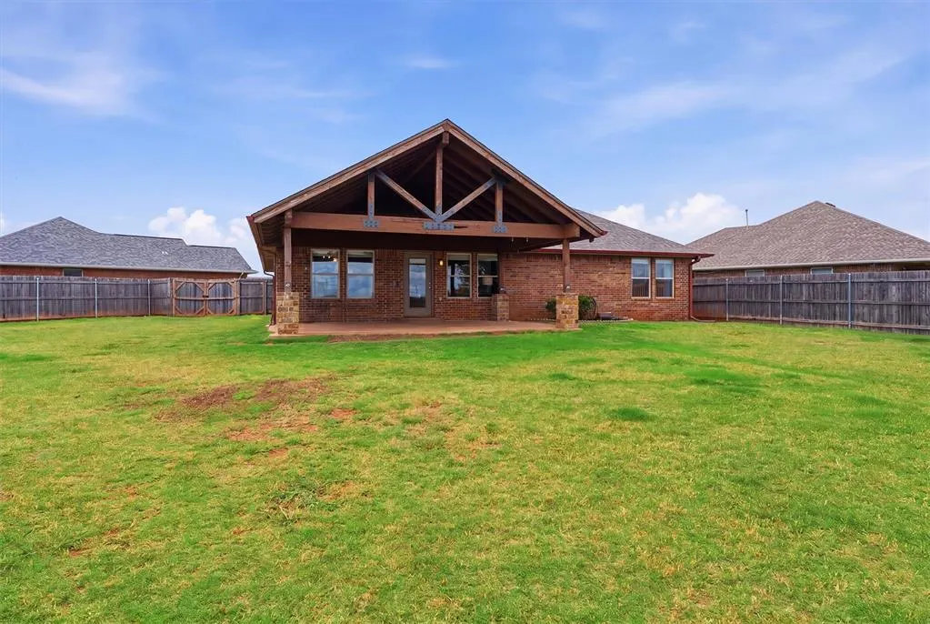 Photo 36 — 2301 NW 176th Street, Edmond, OK 73012