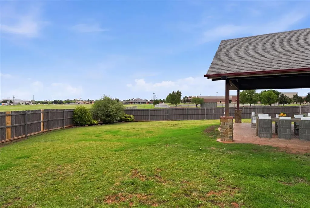 Photo 41 — 2301 NW 176th Street, Edmond, OK 73012