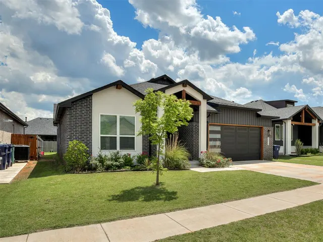 Photo 3 — 8012 NW 152nd Terrace, Edmond, OK 73013