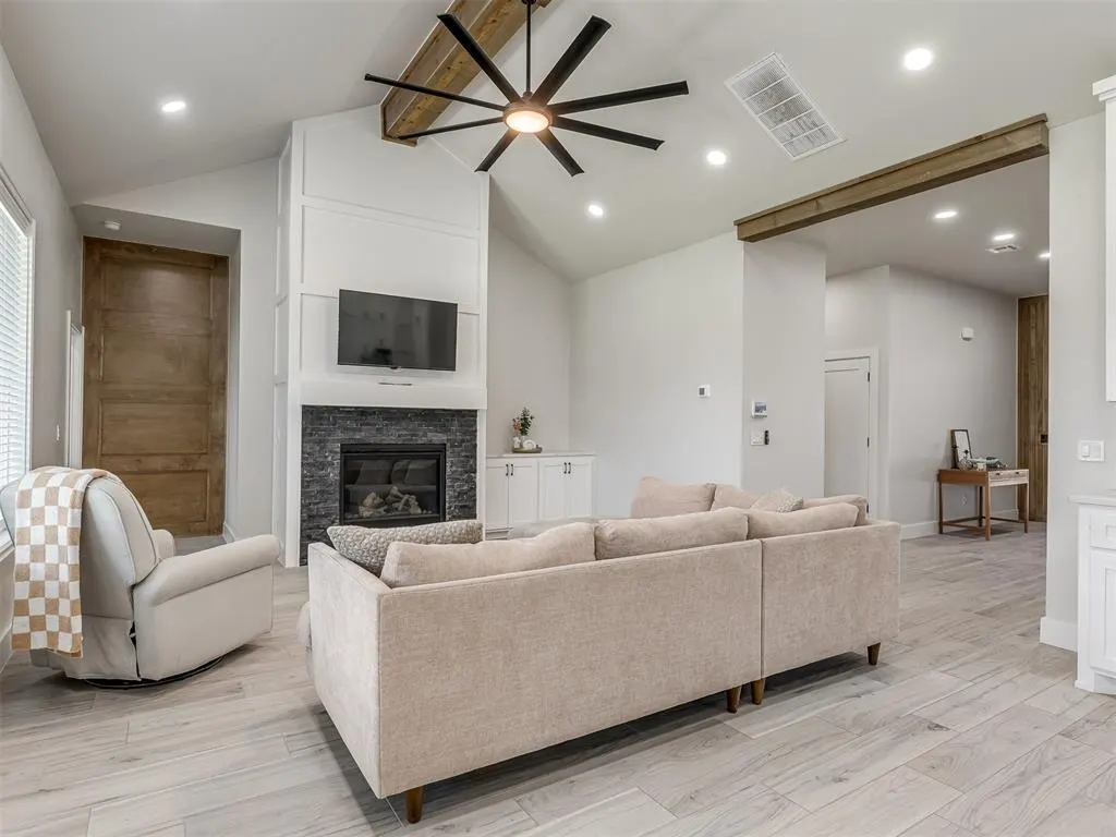 Photo 16 — 8012 NW 152nd Terrace, Edmond, OK 73013