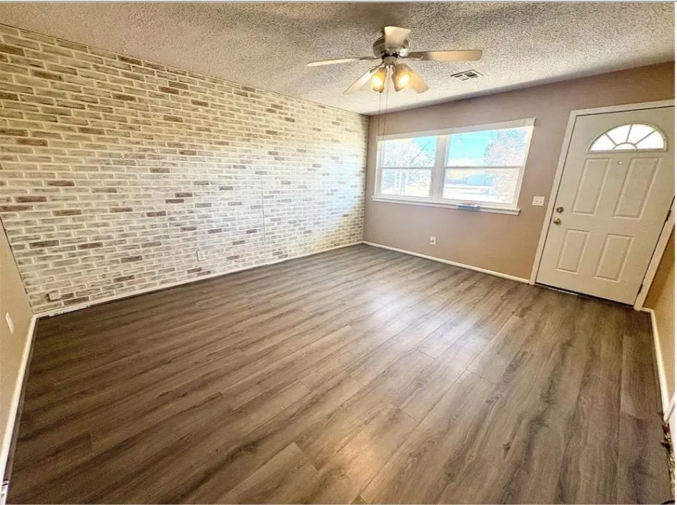 Photo 2 — 501 N Windle Street, Granite, OK 73547