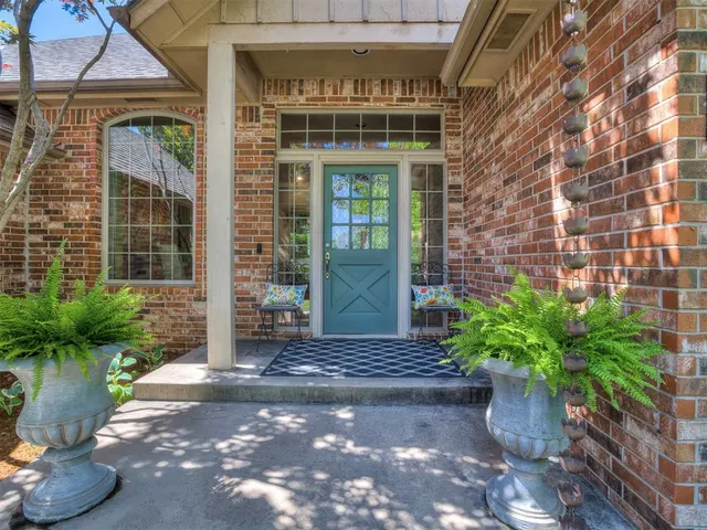 Photo 4 — 124 Lakeview Court, Edmond, OK 73003