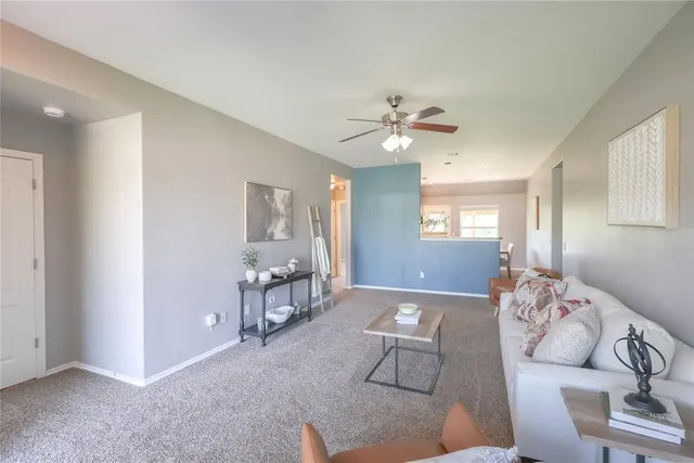 Photo 3 — 7221 Prairie Twyne Drive, Yukon, OK 73099