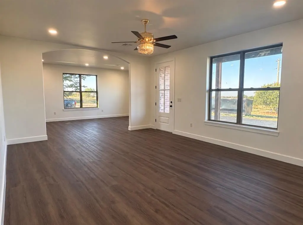Photo 2 — 20701 E County Road 153 Road, Blair, OK 73526