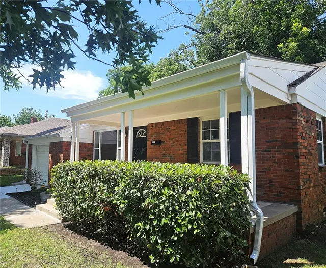 Photo 3 — 3831 NW 17th Street, Oklahoma City, OK 73107