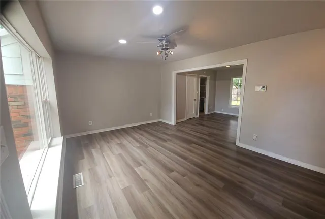 Photo 8 — 3831 NW 17th Street, Oklahoma City, OK 73107