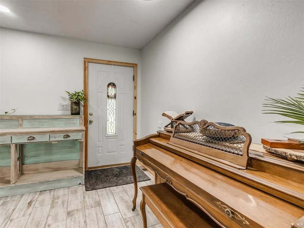 Photo 2 — 436 Claremont Drive, Norman, OK 73069
