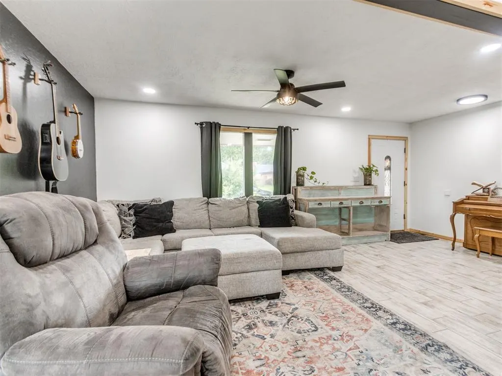 Photo 8 — 436 Claremont Drive, Norman, OK 73069