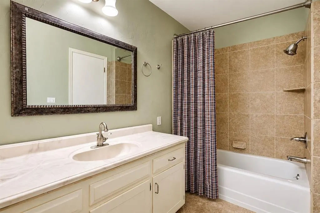 Photo 12 — 3112 Wilshire Terrace, Oklahoma City, OK 73116