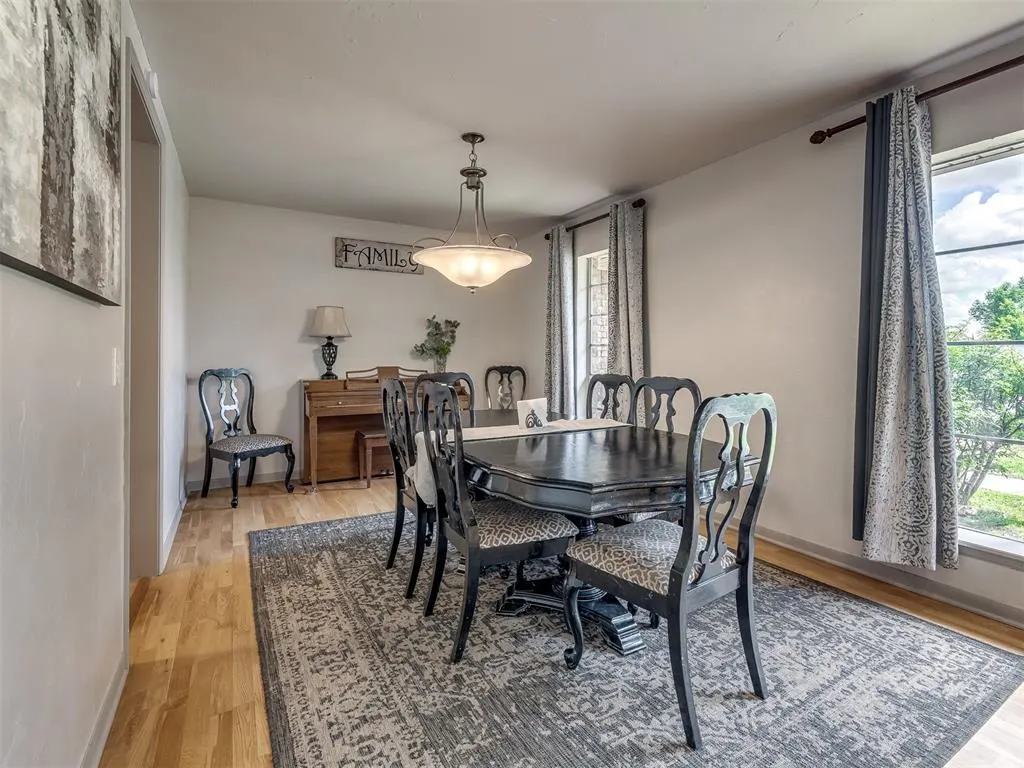 Photo 14 — 7329 Crown Point Road, Oklahoma City, OK 73132