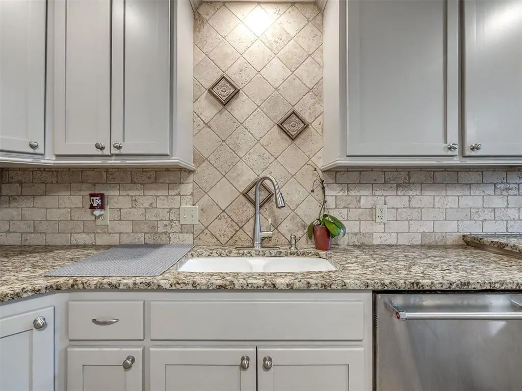Photo 21 — 7329 Crown Point Road, Oklahoma City, OK 73132