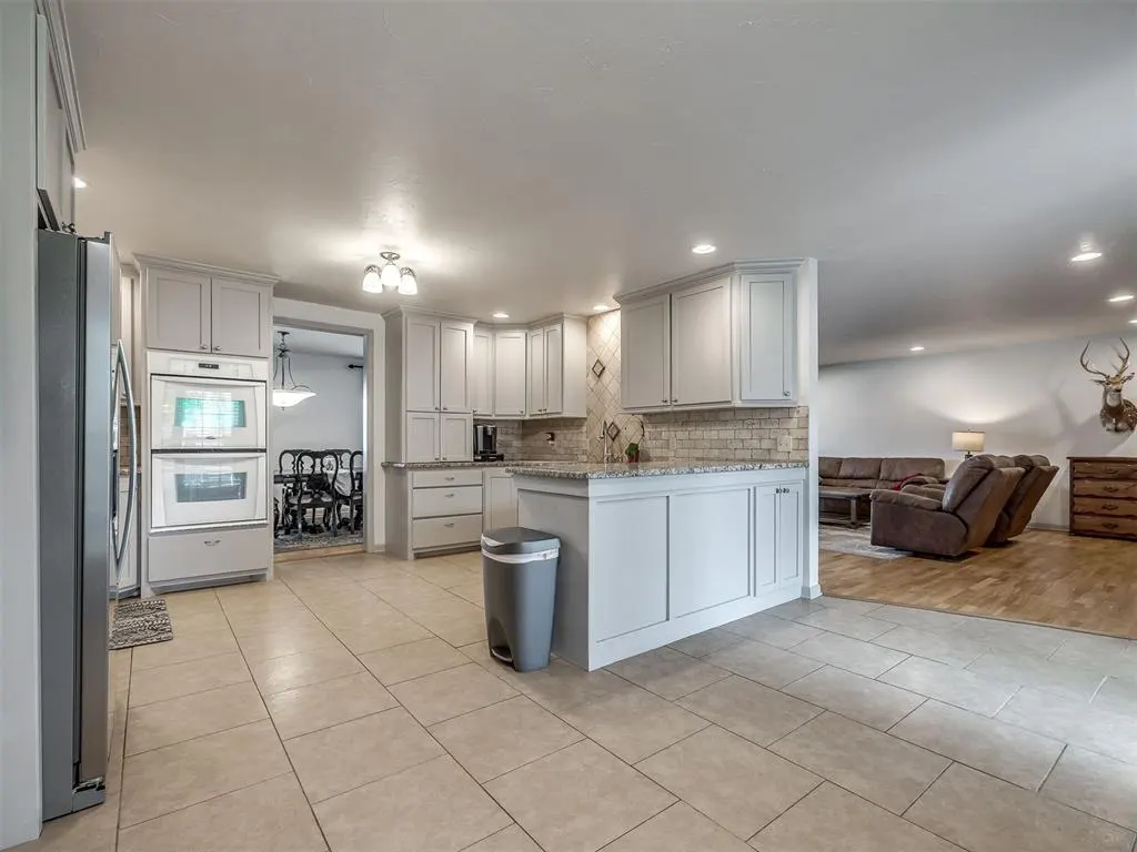 Photo 23 — 7329 Crown Point Road, Oklahoma City, OK 73132