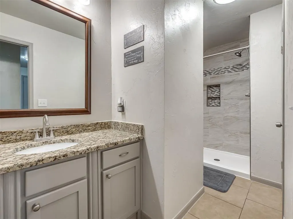 Photo 35 — 7329 Crown Point Road, Oklahoma City, OK 73132