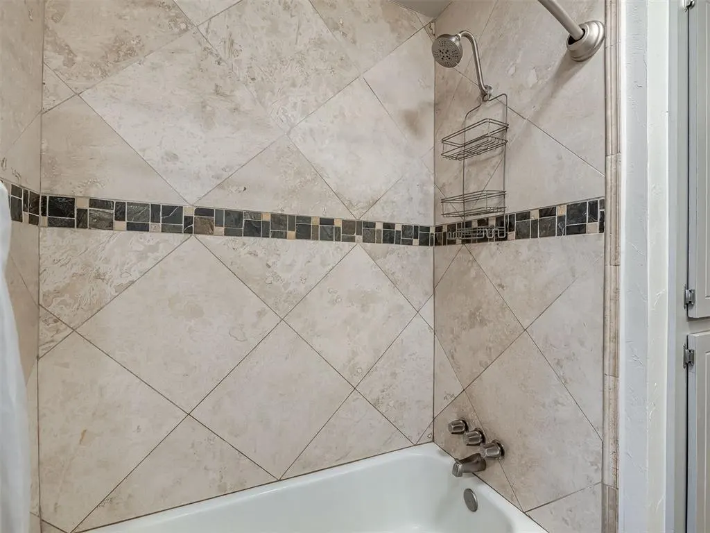 Photo 42 — 7329 Crown Point Road, Oklahoma City, OK 73132