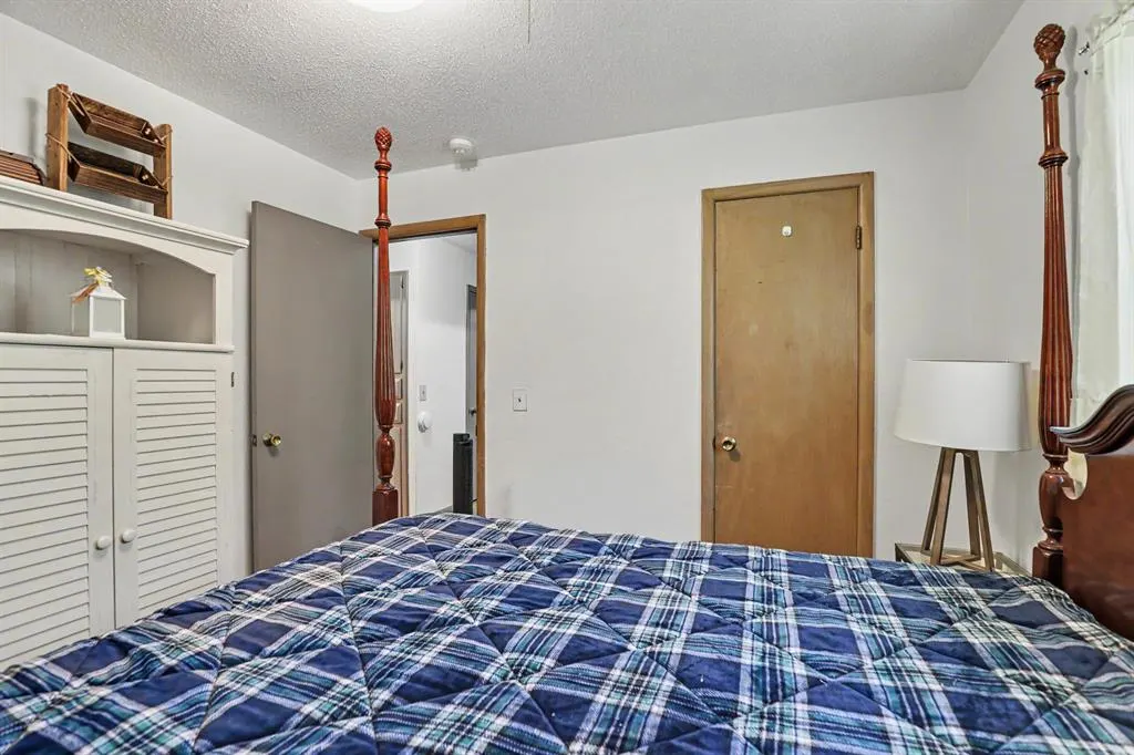 Photo 16 — 605 NW North Street, Minco, OK 73059